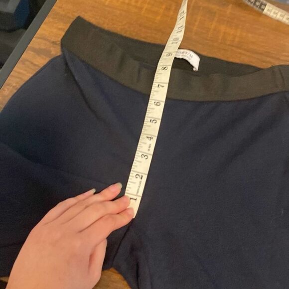 Women’s Bailey 44 Navy Blue Laser Cut Knit Pants Size XS GUC Preowned - Picture 6 of 10